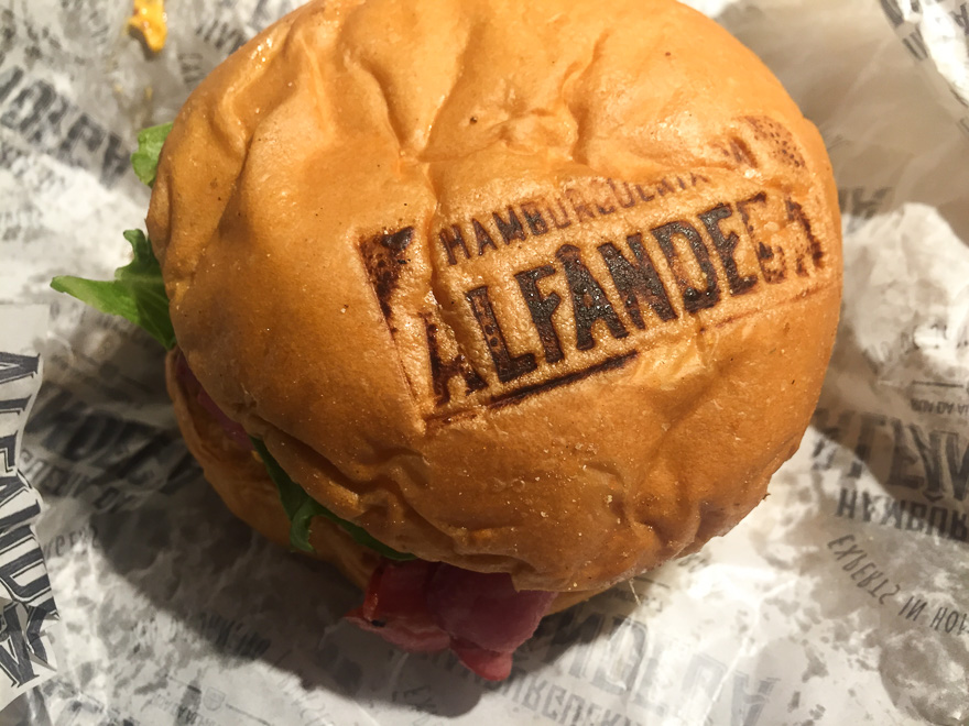 marca do pão do hamburguer da hamburgueria da alfandega no rio de janeiro