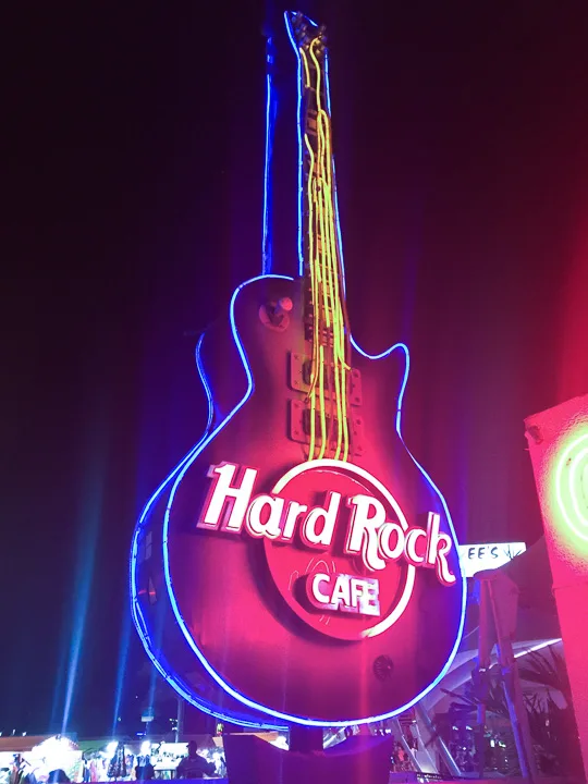 guitarra do hard rock cafe aruba