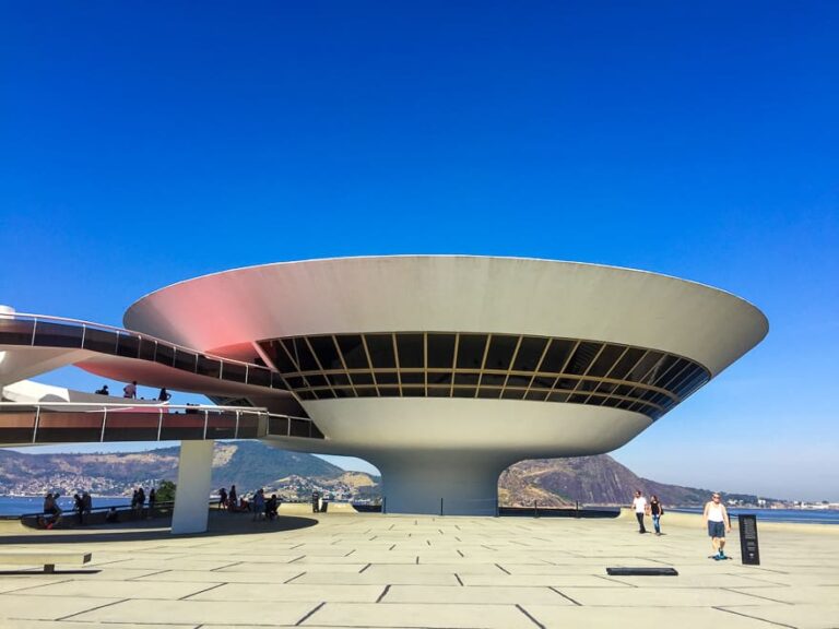 MAC Niterói O Lindo Museu De Arte Contemporânea De Niterói