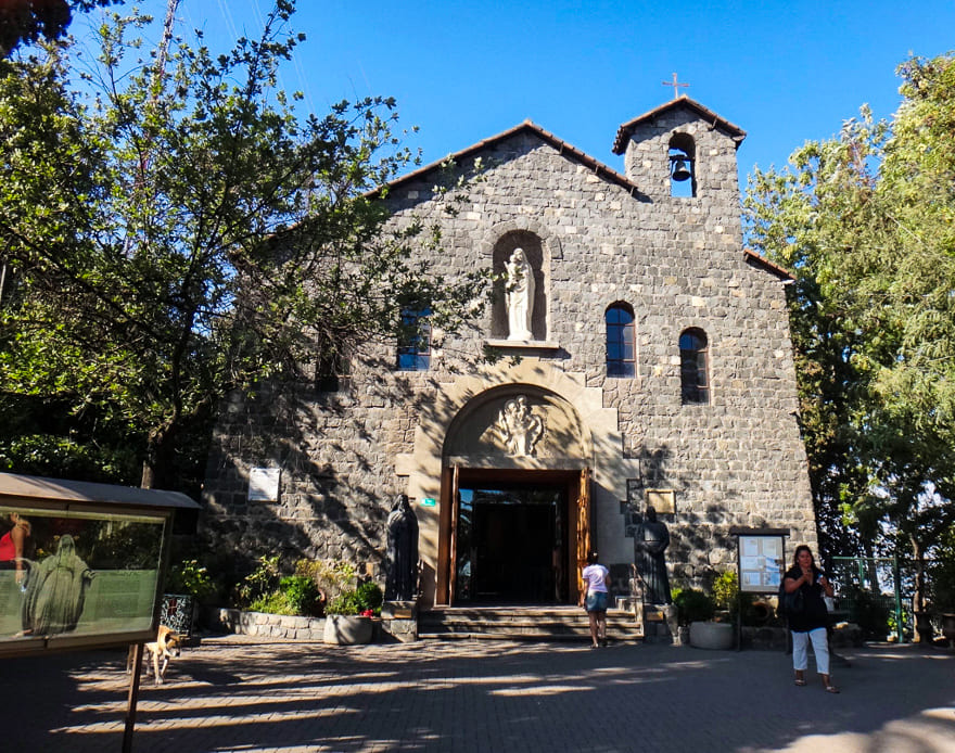 capela cerro san cristobal 1024x807 1 - Passeios em Santiago: sugestões dos melhores tours e atrações