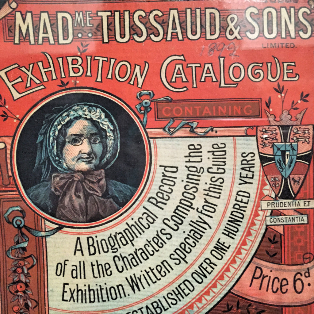 cartaz primeira exibicao boneco madame tussauds 1024x1024 - Museu Madame Tussauds Londres - sem vergonha de se divertir