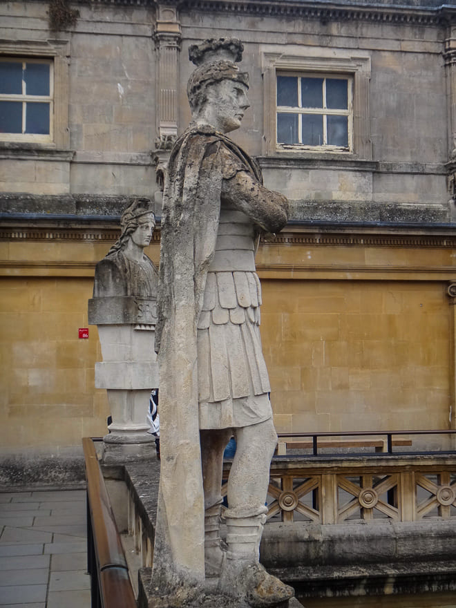 bath inglaterra estatua romano - Viagem a Bath Inglaterrra: entre romanos e Jane Austen