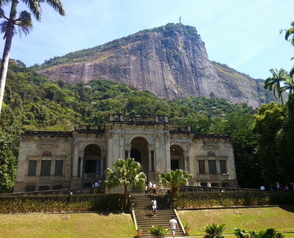 casarao corcovado parque lage 1024x829 - Diversão para crianças no Rio de Janeiro: 18 ideias para você!