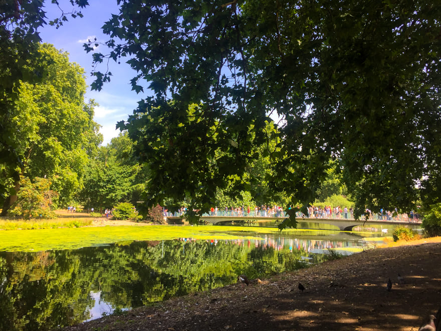 ponte lago st james park - Os lindos parques de Londres: passeio com muito verde na Inglaterra