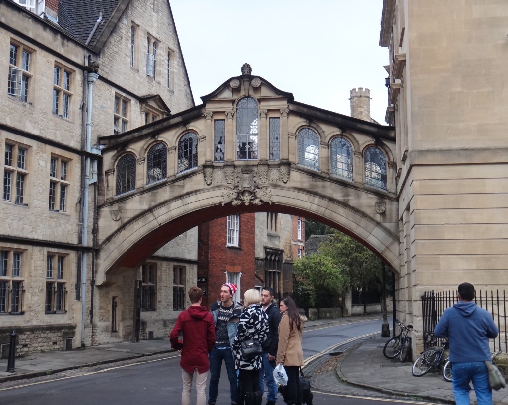 ponte suspiros oxford 1024x816 - Um passeio pela Universidade de Oxford