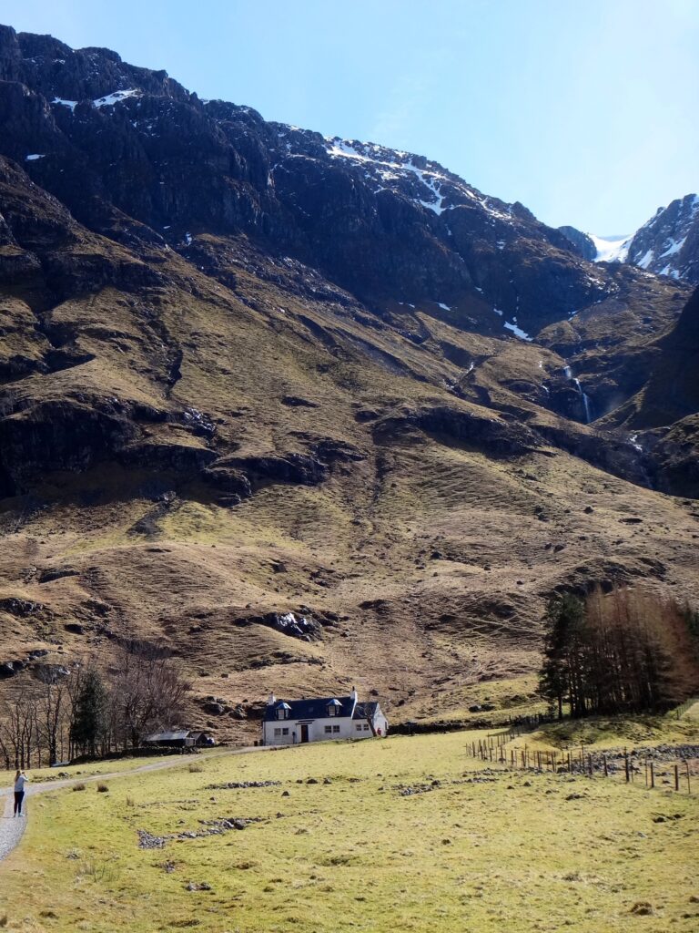 glencoe casa 768x1024 - O melhor da Highlands e Ilha de Skye - parte 1
