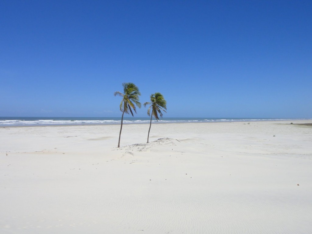 mangue seco romeu e julieta 1024x768 - Praia de Mangue Seco Bahia: viagem de sol e mar no paraíso!