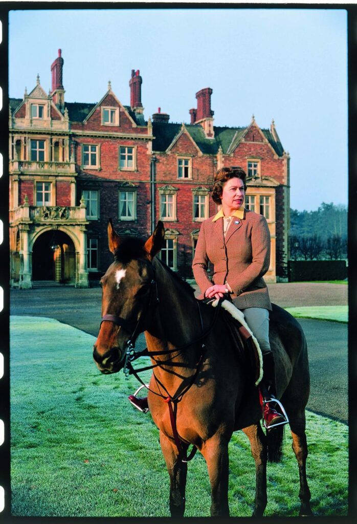 sandringham palacio da rainha inglaterra 1 698x1024 - Palácios da rainha da Inglaterra: conheça as casas da Rainha Elizabeth II