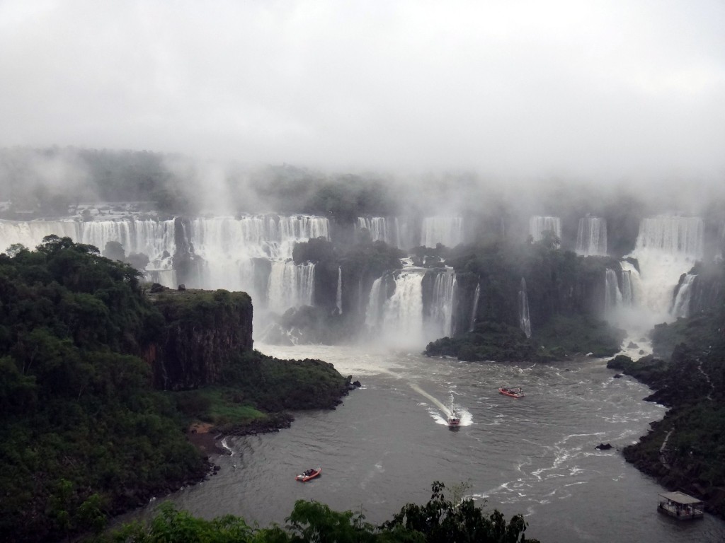 cataratas igua%C3%A7u parque 1024x768 - O Parque das Cataratas do Iguaçu: espetáculo do lado brasileiro