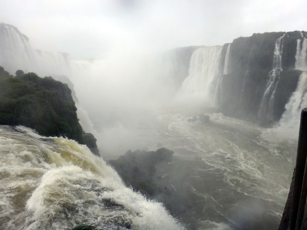 cataratas igua%C3%A7u saltos 1024x768 - O Parque das Cataratas do Iguaçu: espetáculo do lado brasileiro