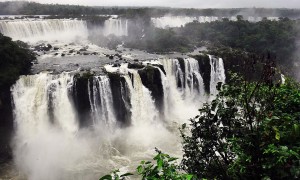 O Parque das Cataratas do Iguaçu: espetáculo do lado brasileiro