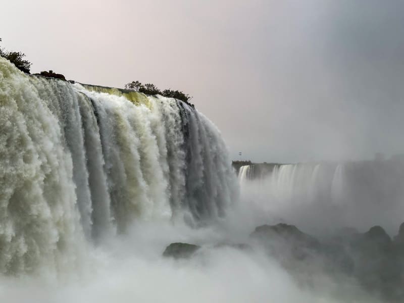como visitar as cataratas do iguaçu parque nacional brasil | lets fly away