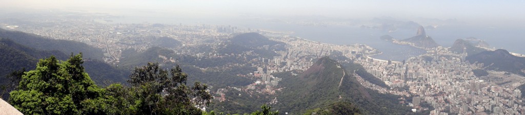 cristo redentor panoramica 1024x225 - Como visitar Cristo Redentor Rio de Janeiro: turistando no Corcovado