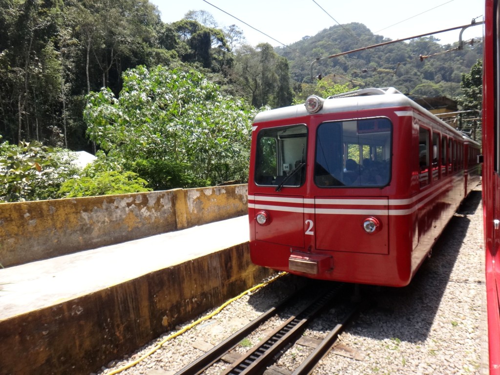 cristo redentor trem corcovado 1024x768 - Como visitar Cristo Redentor Rio de Janeiro: turistando no Corcovado