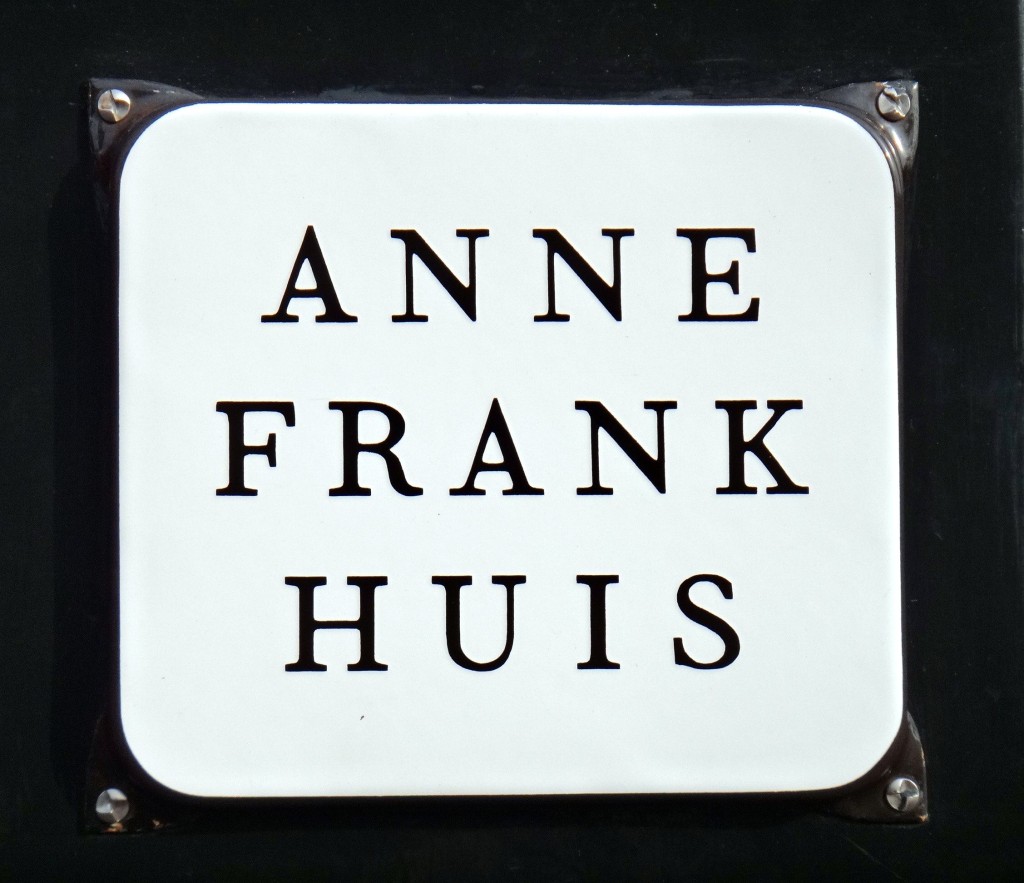 amsterda anne frank placa 1024x883 - O que fazer em Amsterdam: super roteiro de viagem de 3 dias para você.
