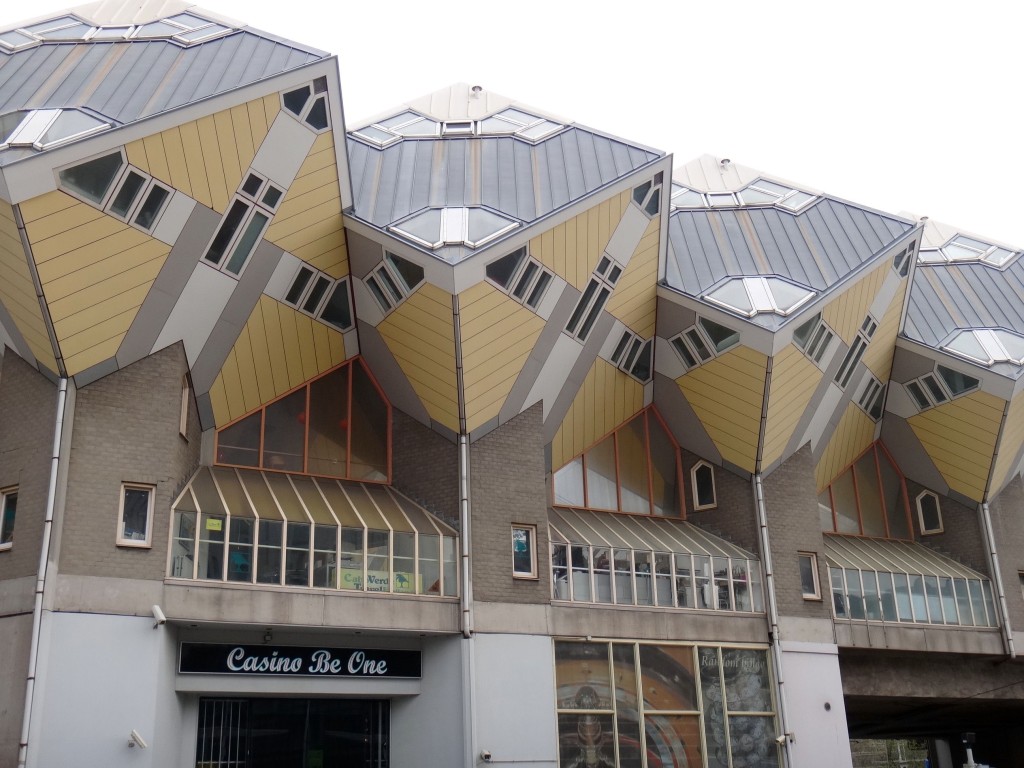 roterda casas cubicas 1024x768 - O que fazer em Rotterdam - modernidade e cultura