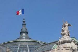 Imagens e história de viajens para França
