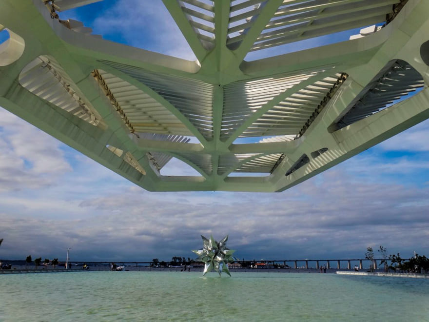 museu do amanha espelho agua estrela ponte rio niteroi - Museu do Amanhã Rio de Janeiro: presente e futuro em um só lugar