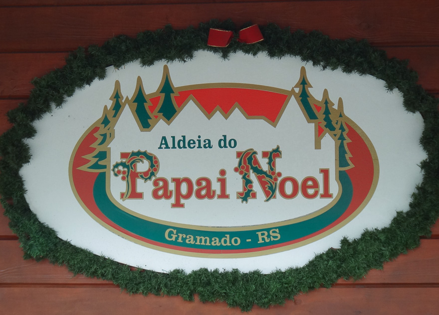aldeia papai noel placa parque - Sempre Natal na Aldeia do Papai Noel em Gramado