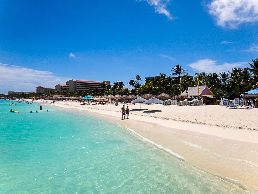 palm beach aruba praia hotel 1 - NEWS: melhores países para viajar 2020 pelo Lonely Planet