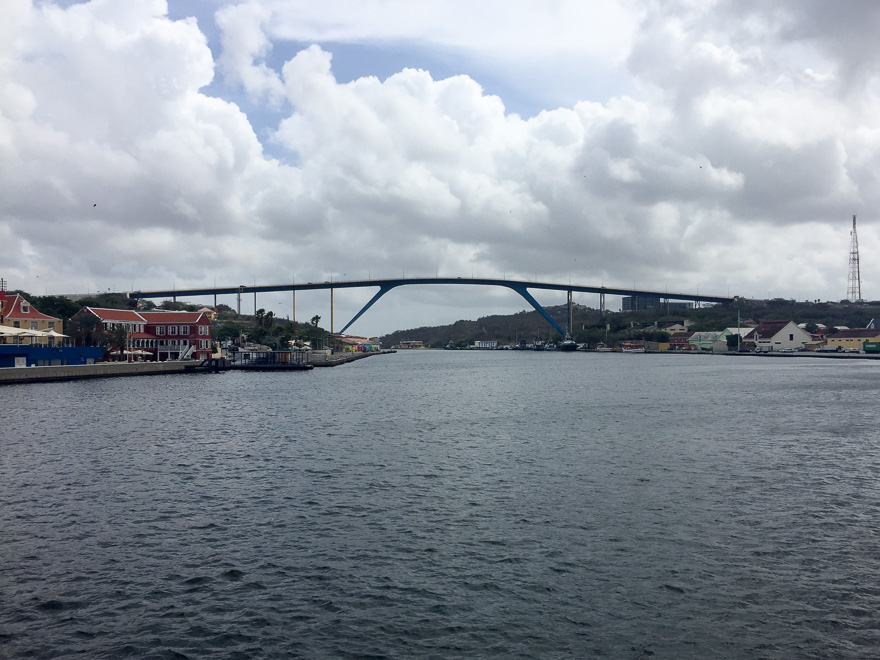willemstad ponte carros - O que fazer em Willemstad Curaçao. Super roteiro!
