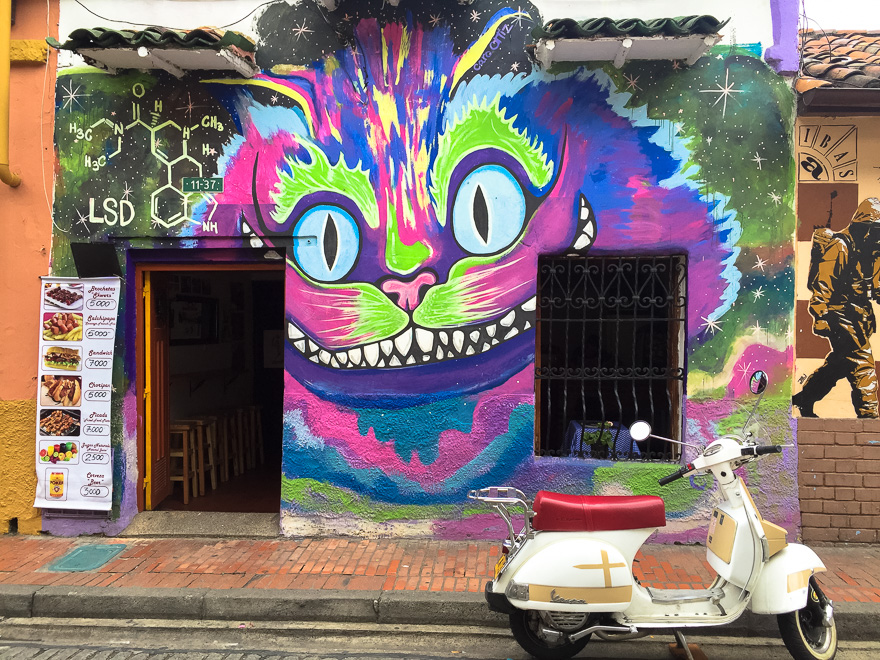 roteiro em bogota grafite gato parede - 4 super cidades com street art na América do Sul