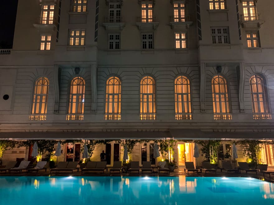 piscina-copacabana-palace-noite