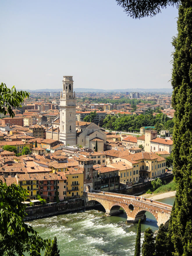 1 dia em verona ponte pietra rio - Roteiro de 1 dia em Verona para sonhar. O que fazer em Verona?[8on8]
