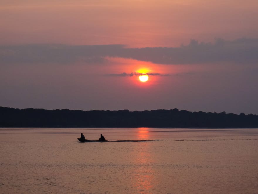 nascer do sol na amazonia barco nascer do sol - Nascer do sol na Amazônia: uma experiência mágica [8on8]