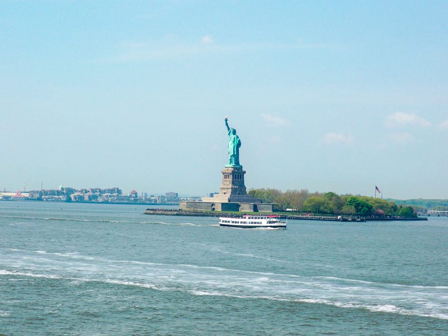 filmes em nova york estatua da iberdade - Roteiro de viagem de filmes em Nova York - 10 lugares imperdíveis