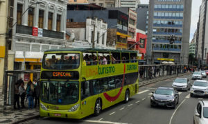 Linha Turismo Curitiba: passeando de ônibus pelos pontos turísticos