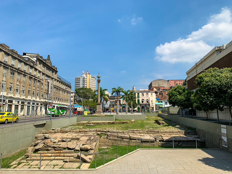 tour pequena africa no rio de janeiro cais valongo - Lugares para conhecer no Rio de Janeiro de graça - 70 ideias