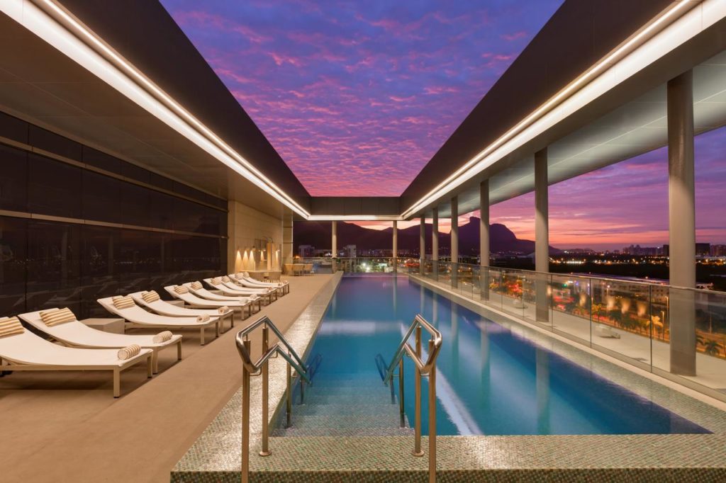 hotel rock in rio hilton barra 1024x682 - Hotéis próximos ao Rock in Rio: onde se hospedar?