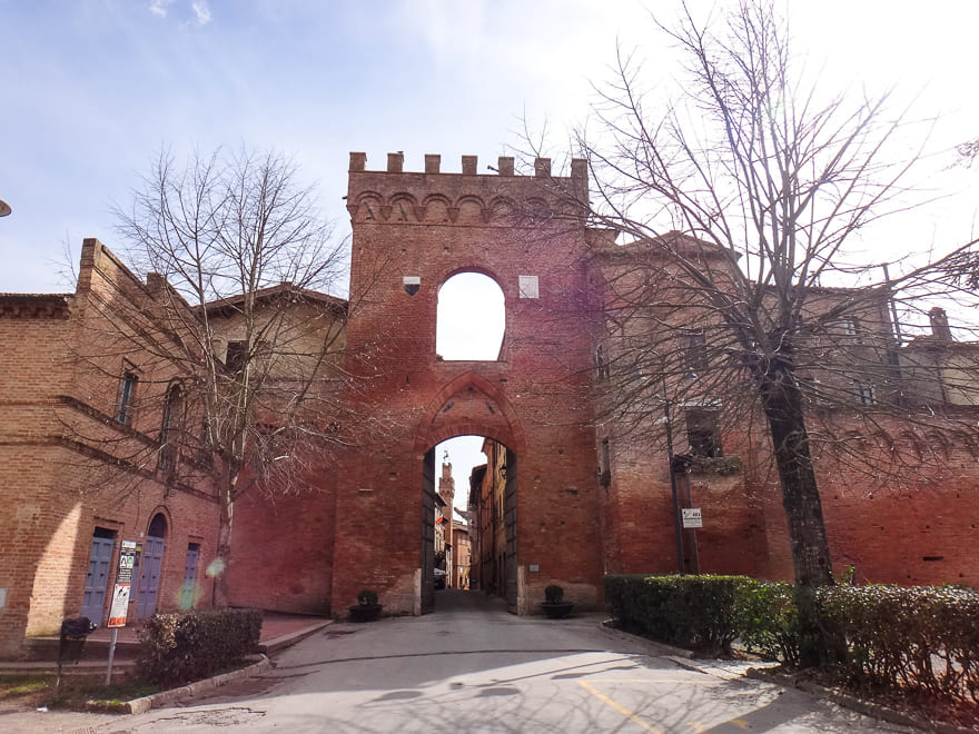 roteiro toscana muralha buoncovento - Roteiro pela Toscana: 7 dias inesquecíveis. Encante-se!