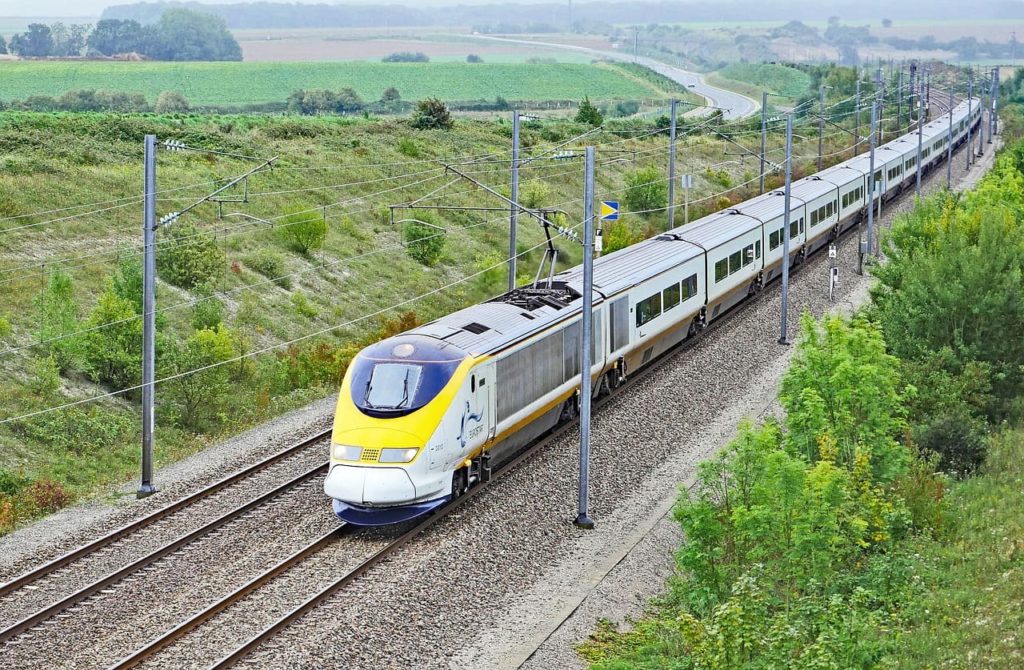 trem eurostar 1024x670 - Como é viajar no trem Eurostar? 25 anos do Eurotúnel