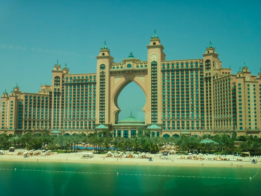 abu dhabi hotel atlantis - Os Aquários de Dubai: duas opções de lazer na cidade