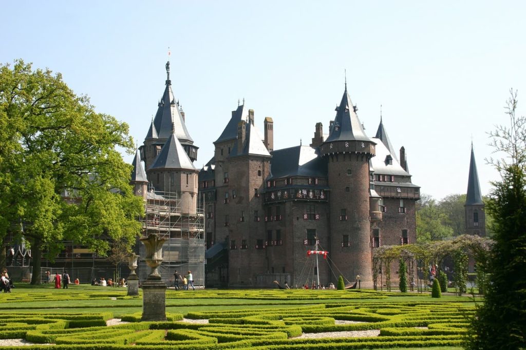 castle 415074 1280 1 1024x682 - Bate-volta de Amsterdam: 10 cidades incríveis na Holanda!