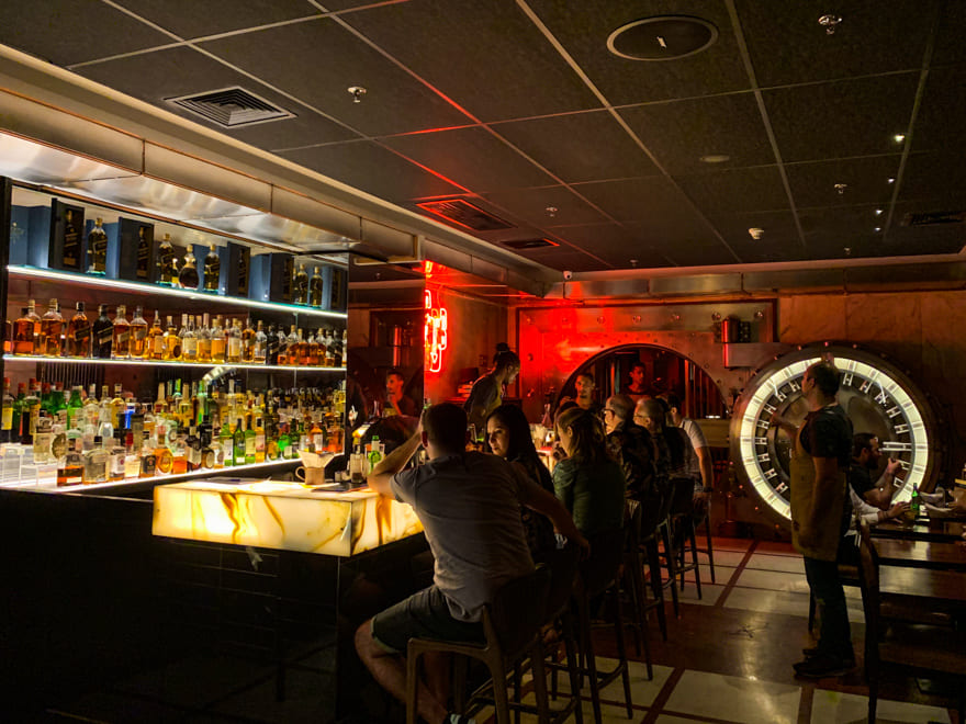 cofre subastor sp bar - Farol Santander SP - cultura com um lindo visual