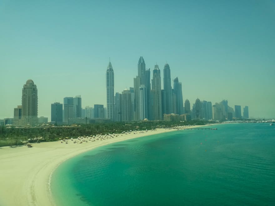 o que fazer de graça em dubai praia | lets fly away