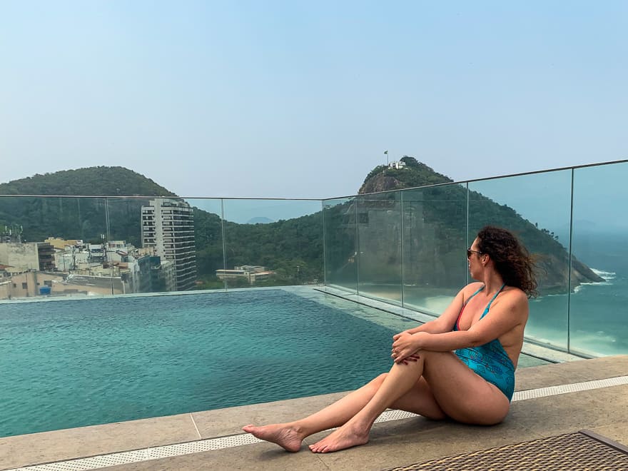 windsor leme hotel piscina borda infinita - Windsor Leme Hotel - day use no Rio de Janeiro [HOTEL]