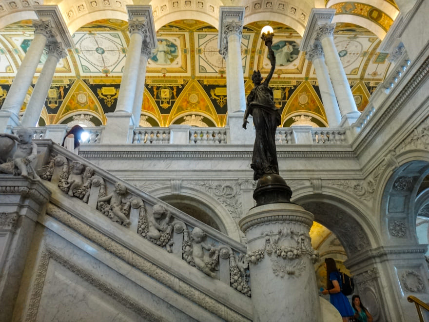 escada biblioteca congresso eua - Biblioteca do Congresso Americano, uma das mais lindas do mundo