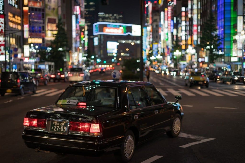 taxi japao 1024x682 - Costumes japoneses: dicas de etiqueta no Japão para não pagar mico