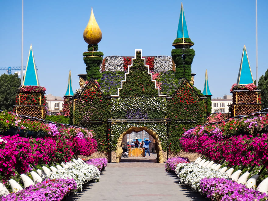 castelo jardim de flores dubai - O jardim de Dubai: o lindo e imperdível Dubai Miracle Garden!