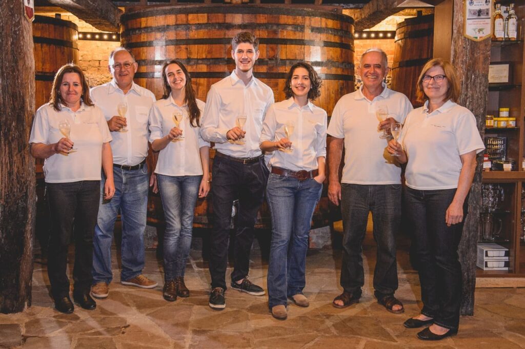 familia cristofoli 1 1024x681 - Almoço na vinícola Cristofoli: bom vinho e charme em Bento Gonçalves