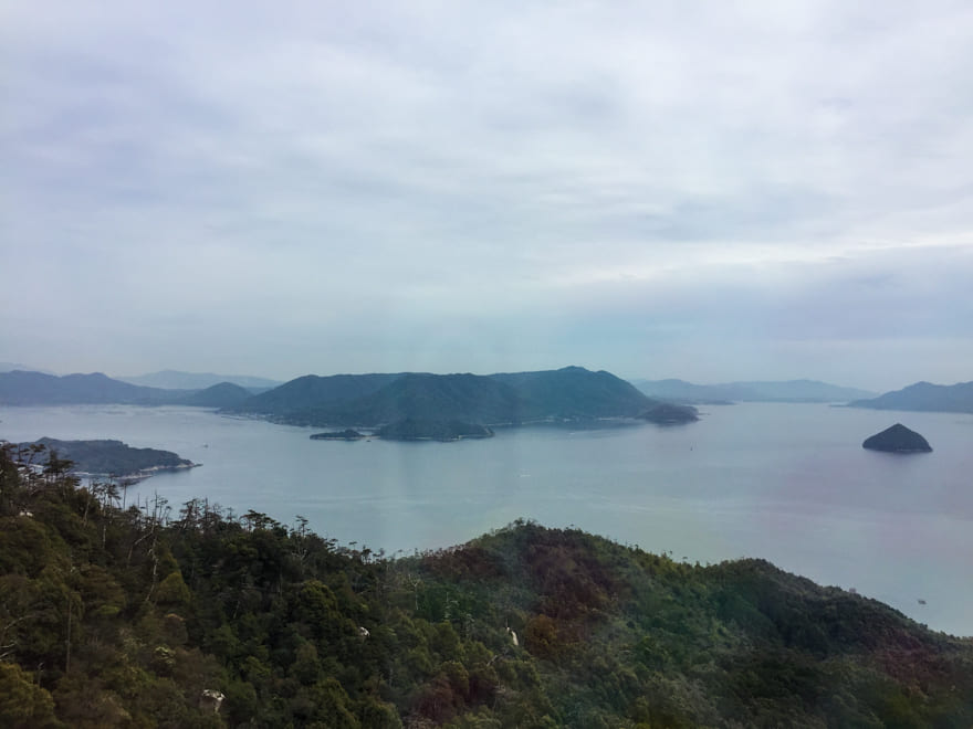 bate volta hiroshima mar japao - Ilha Sagrada de Miyajima: tudo para você conhecer e se encantar.