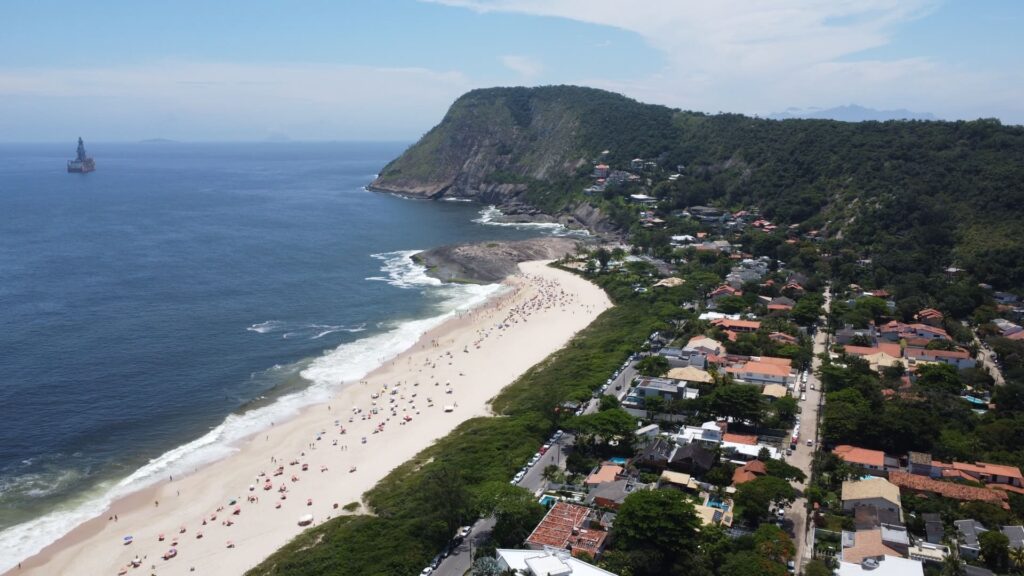 itacoatiara praia rj 1024x576 - O que fazer em Niterói em 1 dia: ótimo bate-volta do Rio de Janeiro