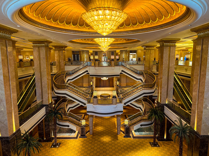 lobby-emirates-palace-mandarin-hotel