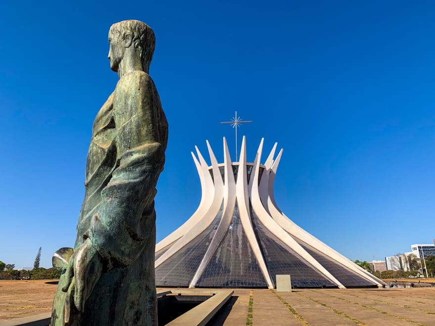 city tour brasilia catedral