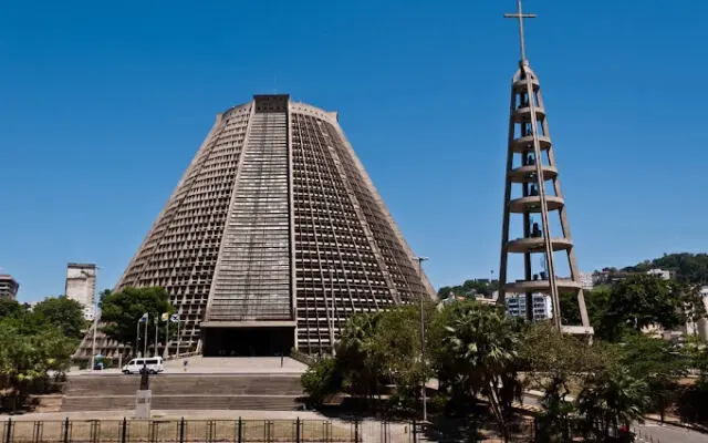 catedral-riodejaneiro-lapa-letsflyaway