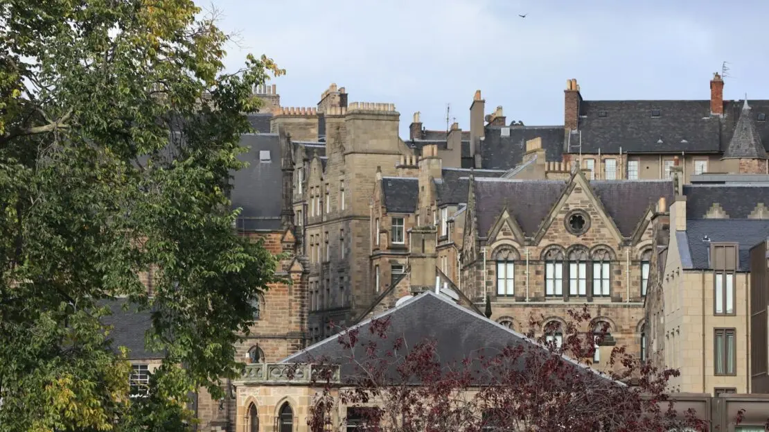 greyfriars kirkyard edimburgo viagem hallowenn Lets Fly Away